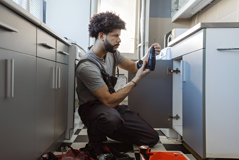 Garbage Disposal repair in Pasadena